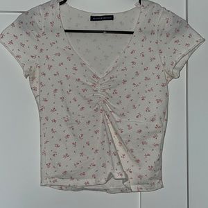Gina top, white with flowers